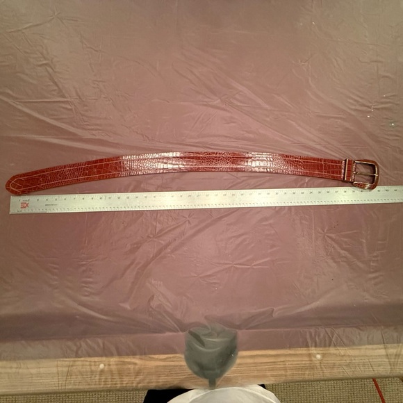 Per Se by Carlisle Brown Leather Embossed 2.25” Women’s Belt Size Medium $368 - Picture 6 of 10